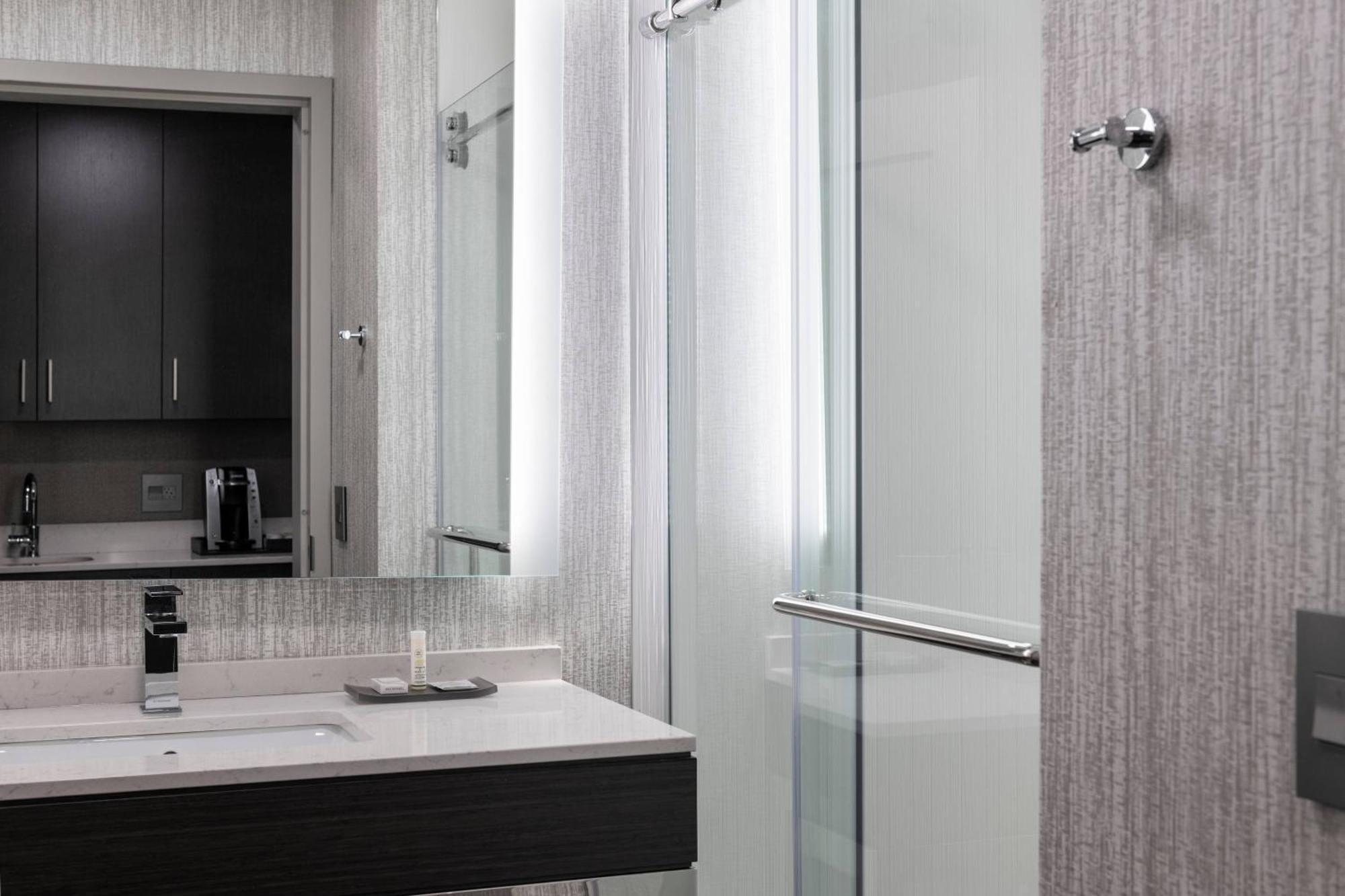 Towneplace Suites By Marriott Boston Medford Ngoại thất bức ảnh